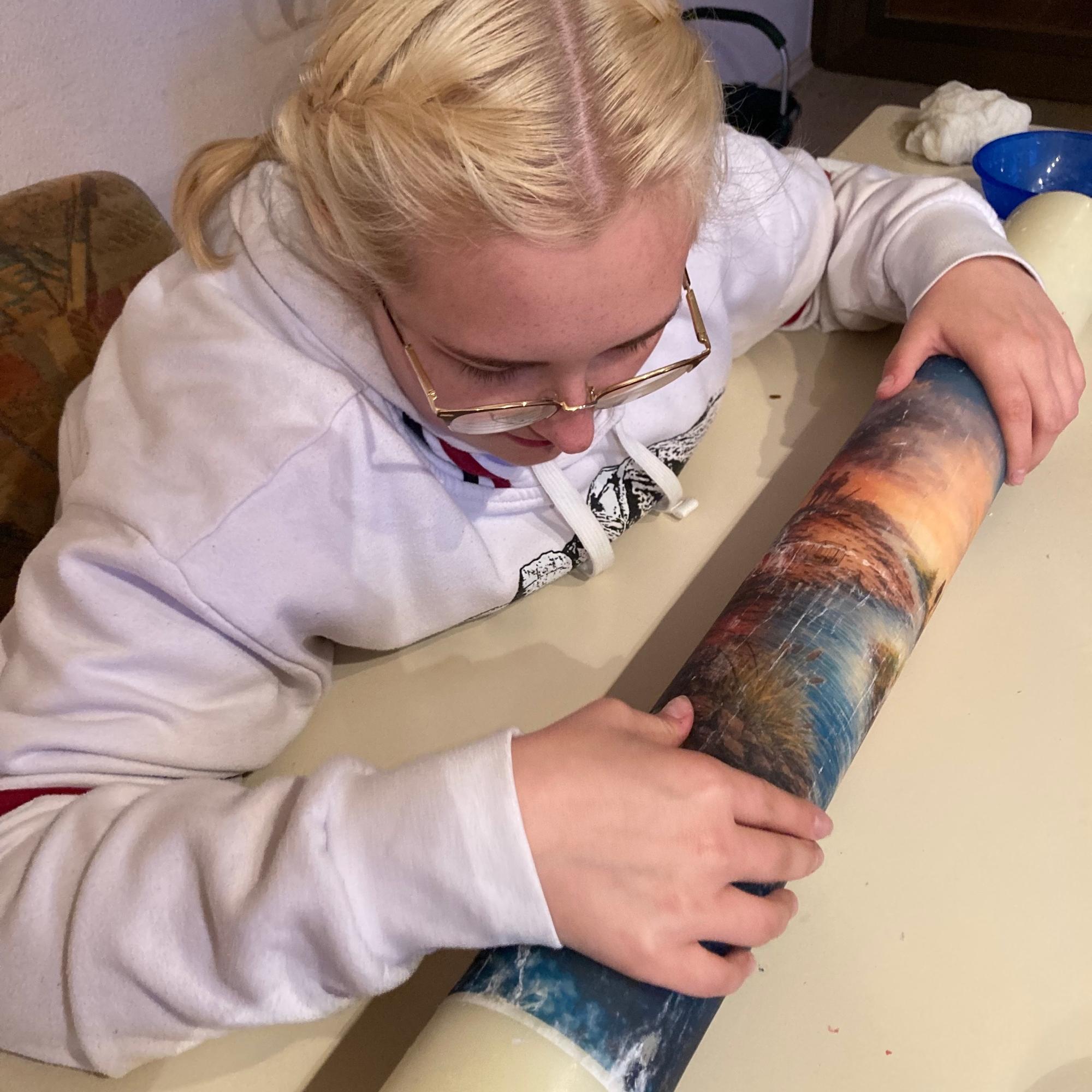 Gestalten der Osterkerze 2026