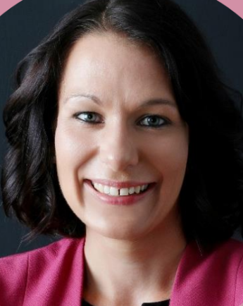 Pfarrsekretärin Carina Höhn